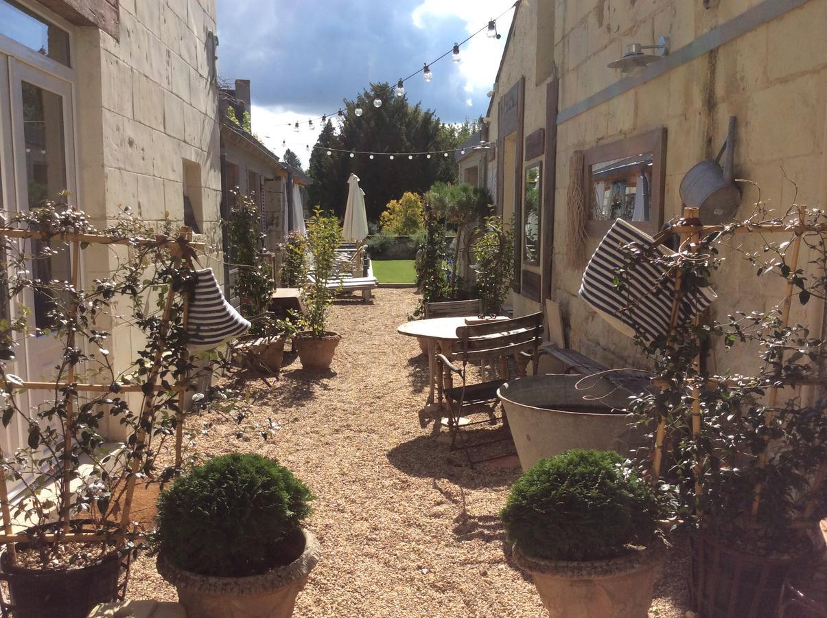 Appartements & Spa De La Marine Loire Монсоро Екстериор снимка
